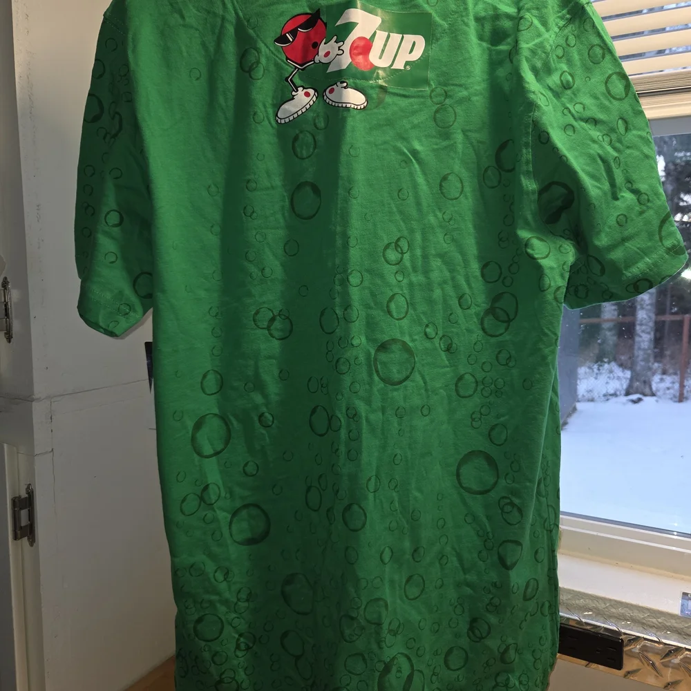 Kryptic 7up Racing Collaboration T-Shirt - Picture 7 of 9